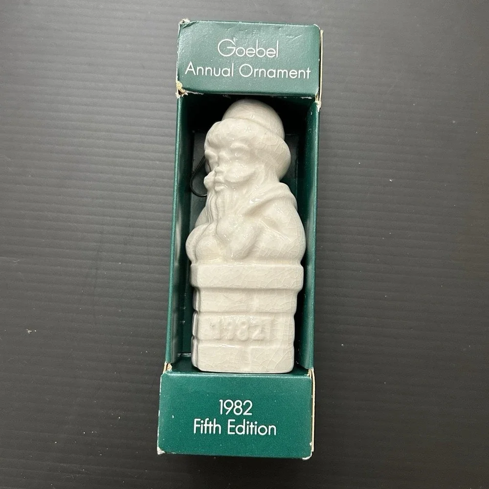 Vintage Goebel Annual Ornament‎ 1982 5th Edition Santa In Chimney